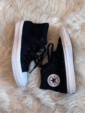 Converse Black All Star Chuck Taylor Sneakers